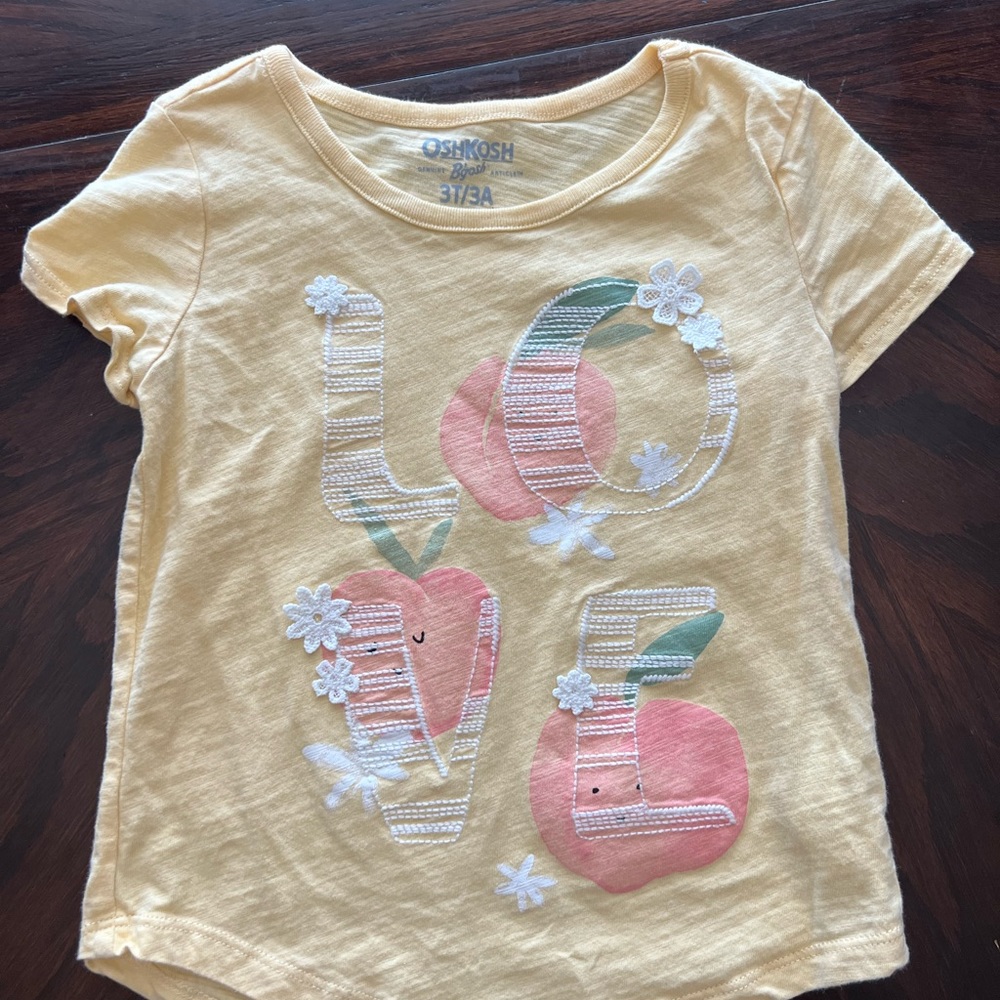 3T Oshkosh LOVE tee in like new condition